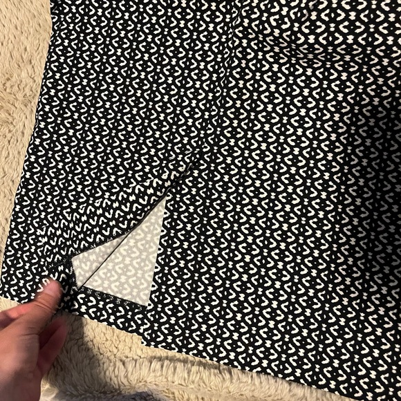 Melanie Lyne Black & White Dress - Picture 3 of 5